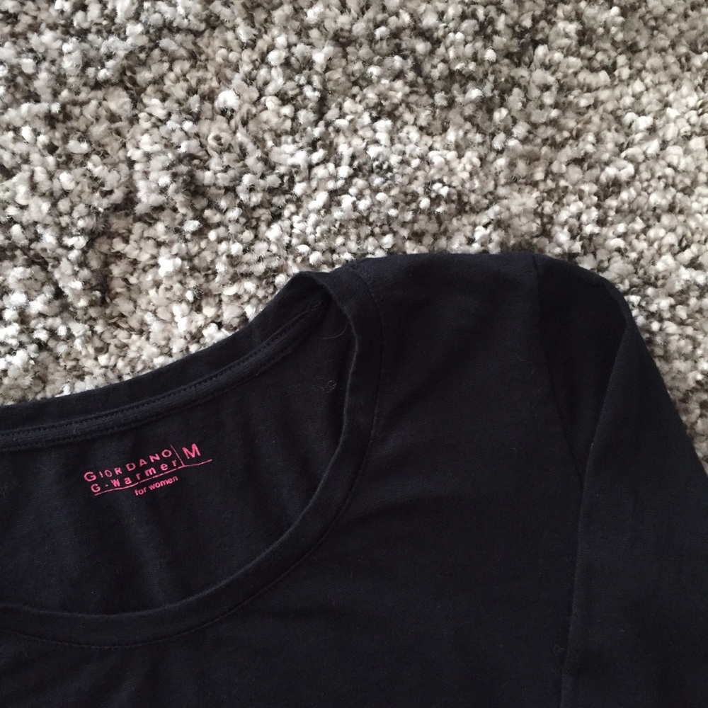 Giordano Basic Black Tee - Picture 3 of 3